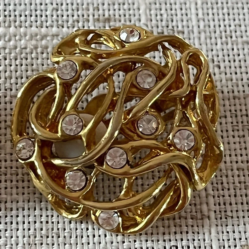 Vintage Gold tone rhinestone round Clip on Earrings …